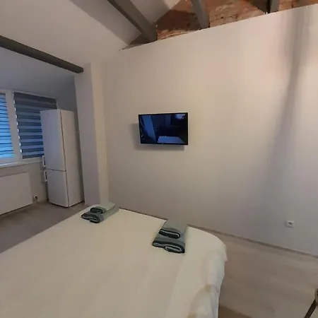 апарт-сервіс в ужгороде דירה אוזהורוד